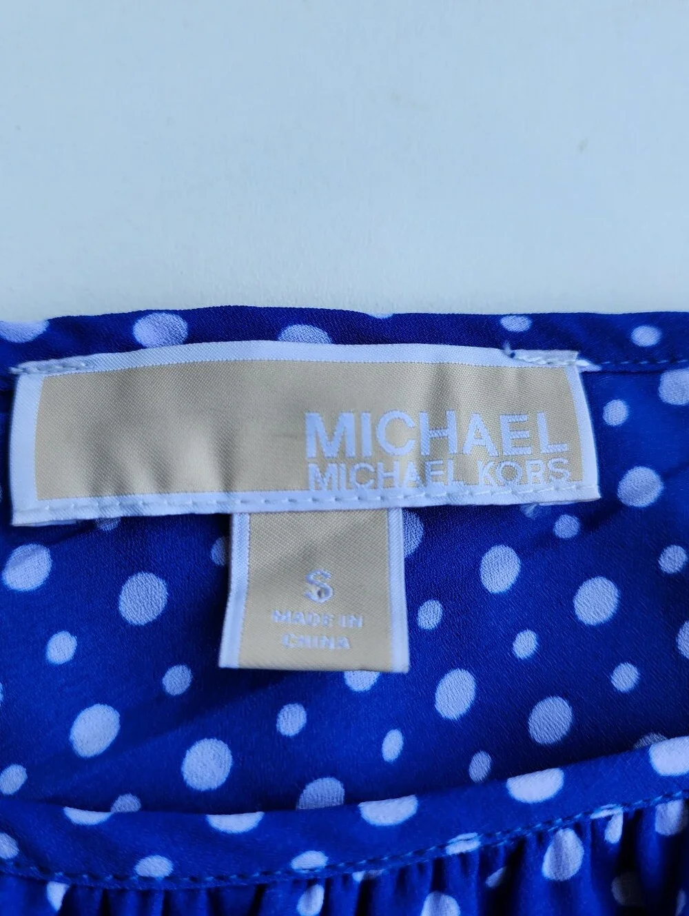 Michael Kors Royal Blue White Dots Ruffle One Shoulder Top Blouse Sz S - Picture 12 of 12